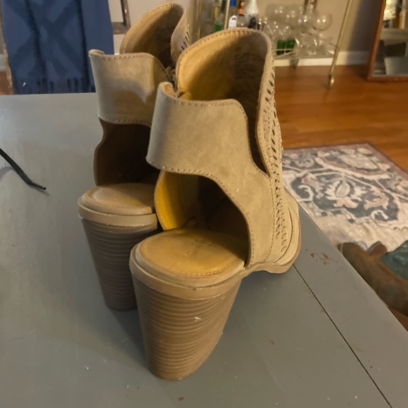 Just Fab Lace Up Suede Cutout Wedge Sandals Size 10 - Picture 5 of 5